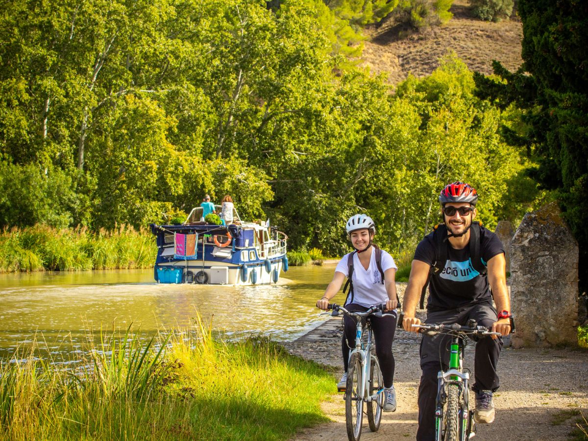 Les secrets du Canal du Midi, à explorer à deux roues