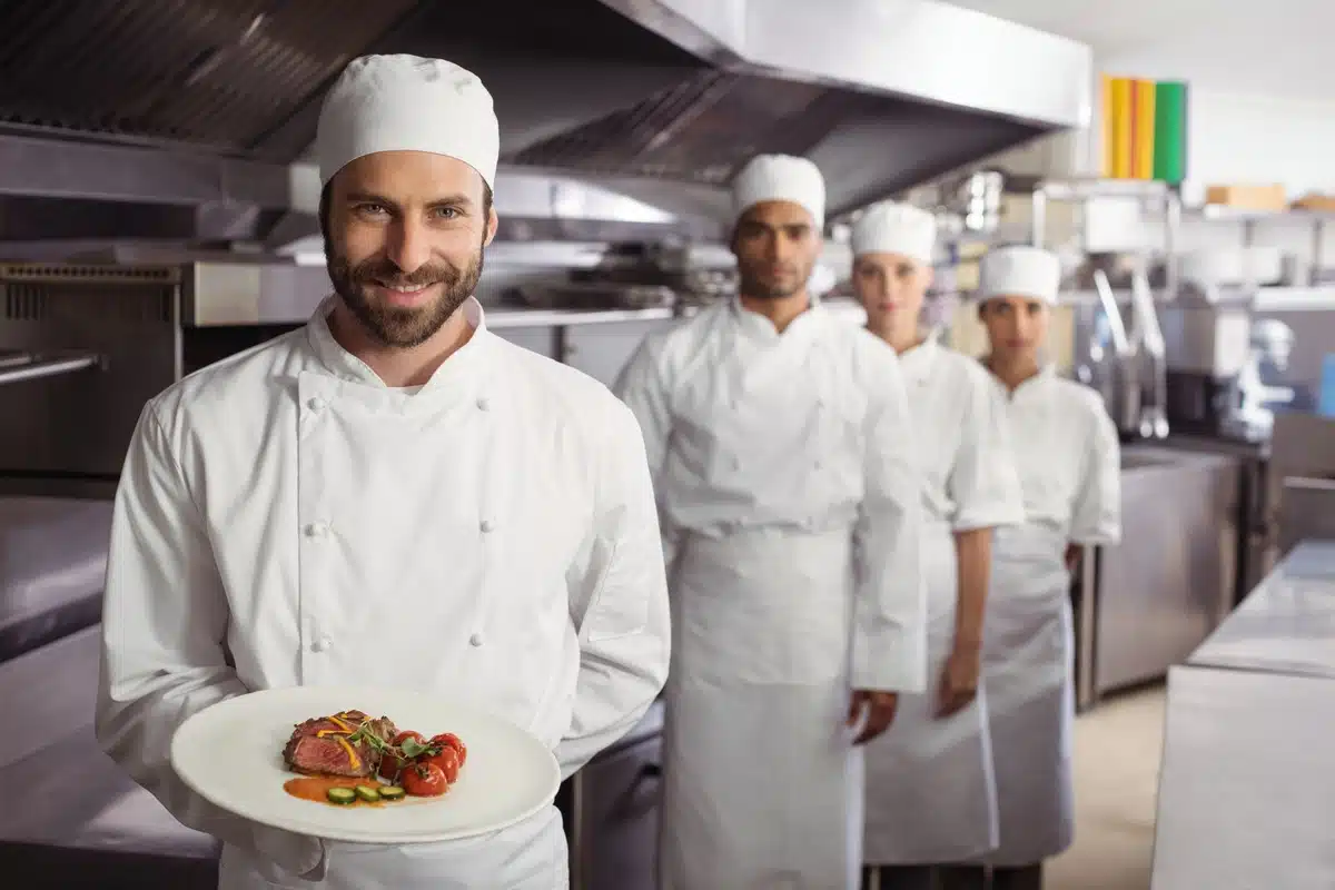 Quel modèle de veste de cuisine professionnelle choisir