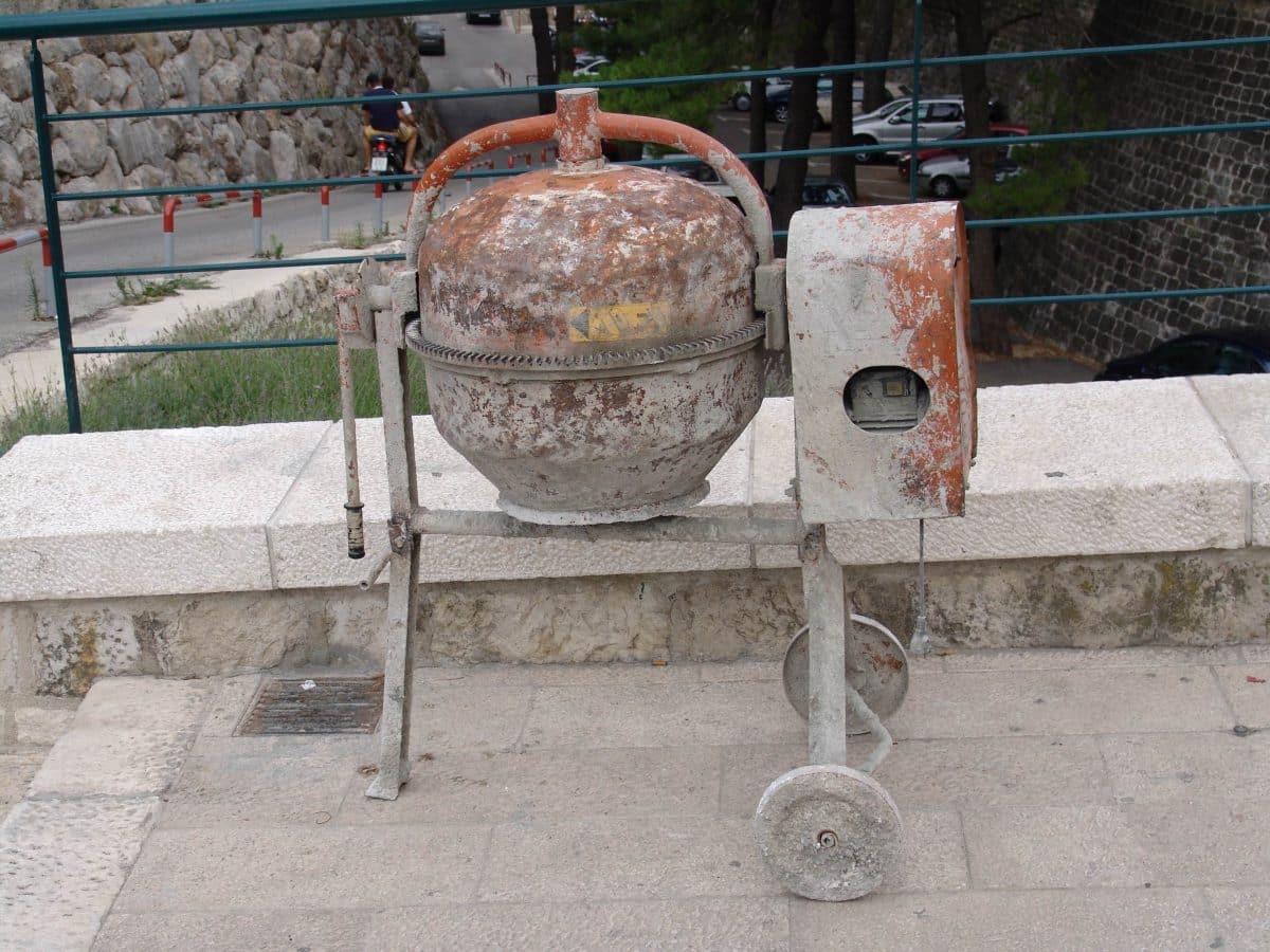 Quel type de moteur pour un remplacement sur une bétonnière 