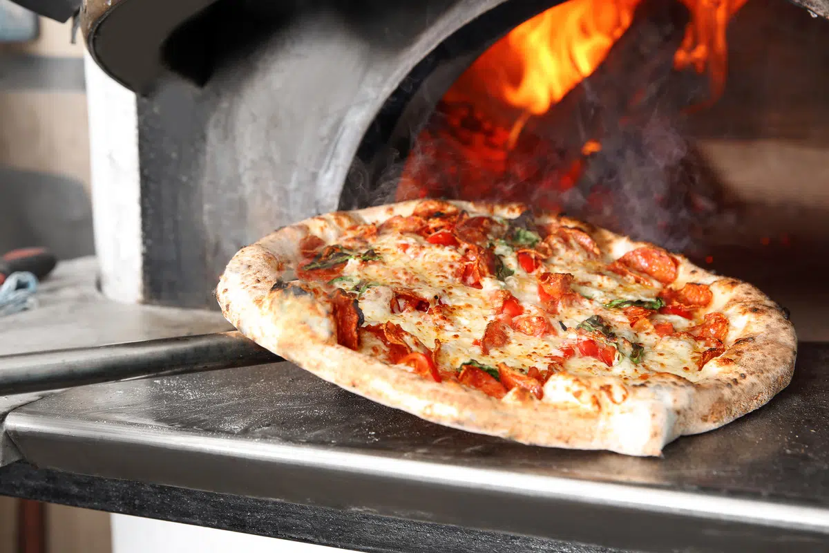 réchauffer une pizza surgelée